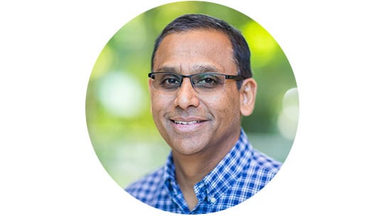 Esri의 최고 기술 책임자인 Jay Theodore의 초상