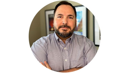 Esri의 공공안전 솔루션 책임자인 Ryan Lanclos의 초상